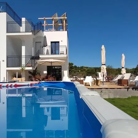 Punta Trettu Kitesurf House * Matzaccara
